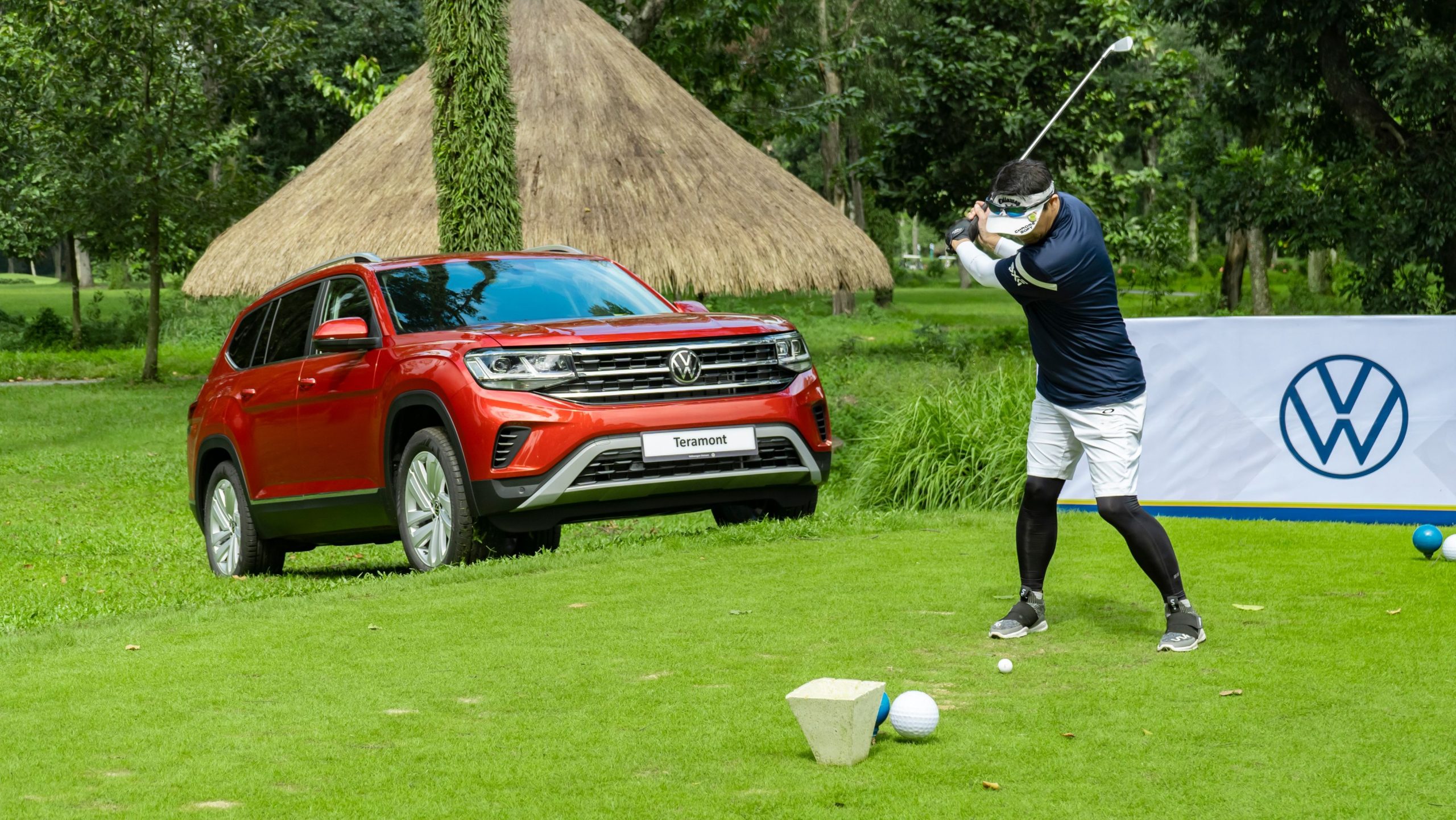 Bộ đôi SUV Volkswagen Touareg và Teramont đồng hành cùng Giải Golf Saigontourist Group vì cộng đồng lần thứ 17