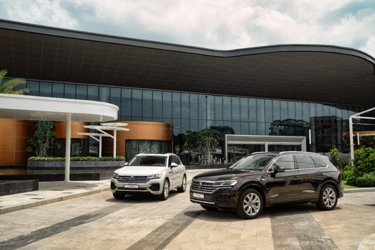 Volkswagen Touareg Hỗ Trợ 100% Lệ Phí Trước Bạ Trong Tháng 11