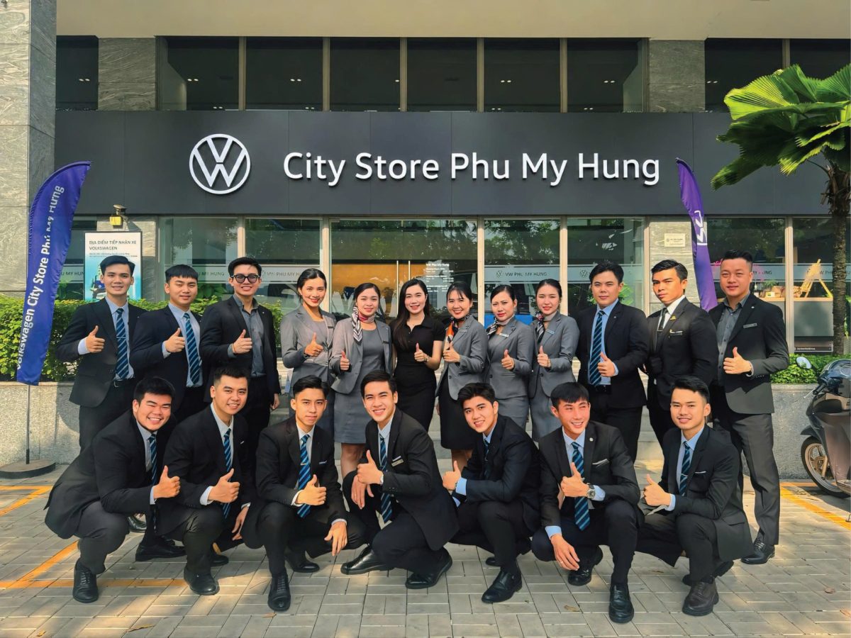Đội ngũ tư vấn tại Volkswagen Phú Mỹ Hưng, khu vực Nam Sài Gòn.